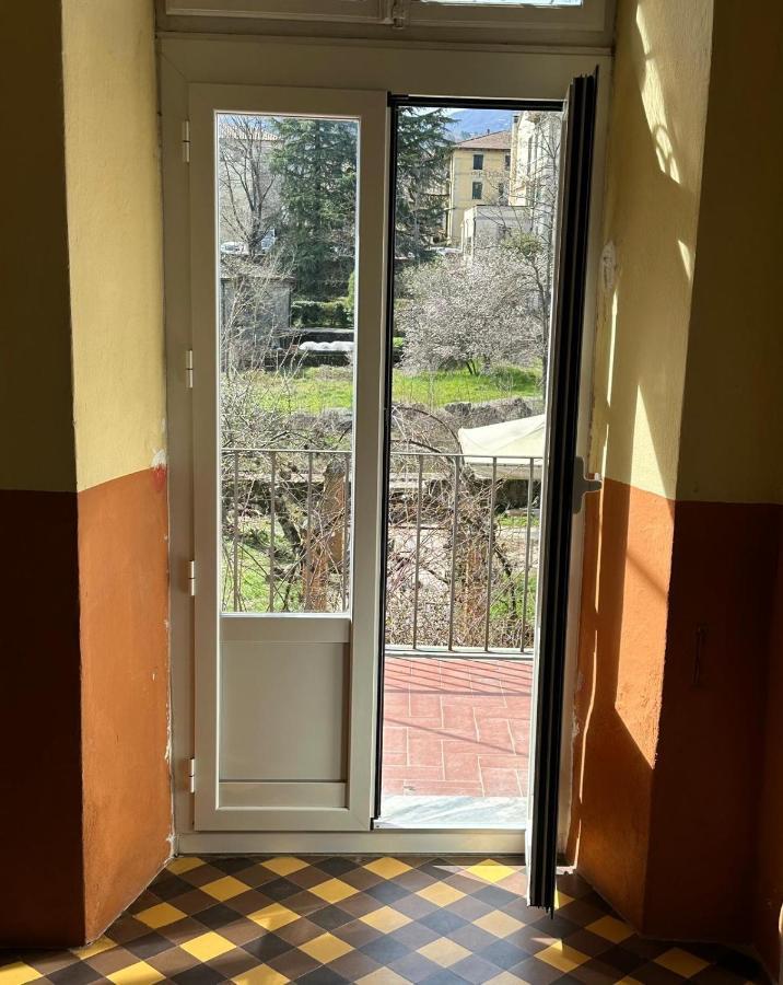Casa Cavour Hotel Pontremoli Bagian luar foto